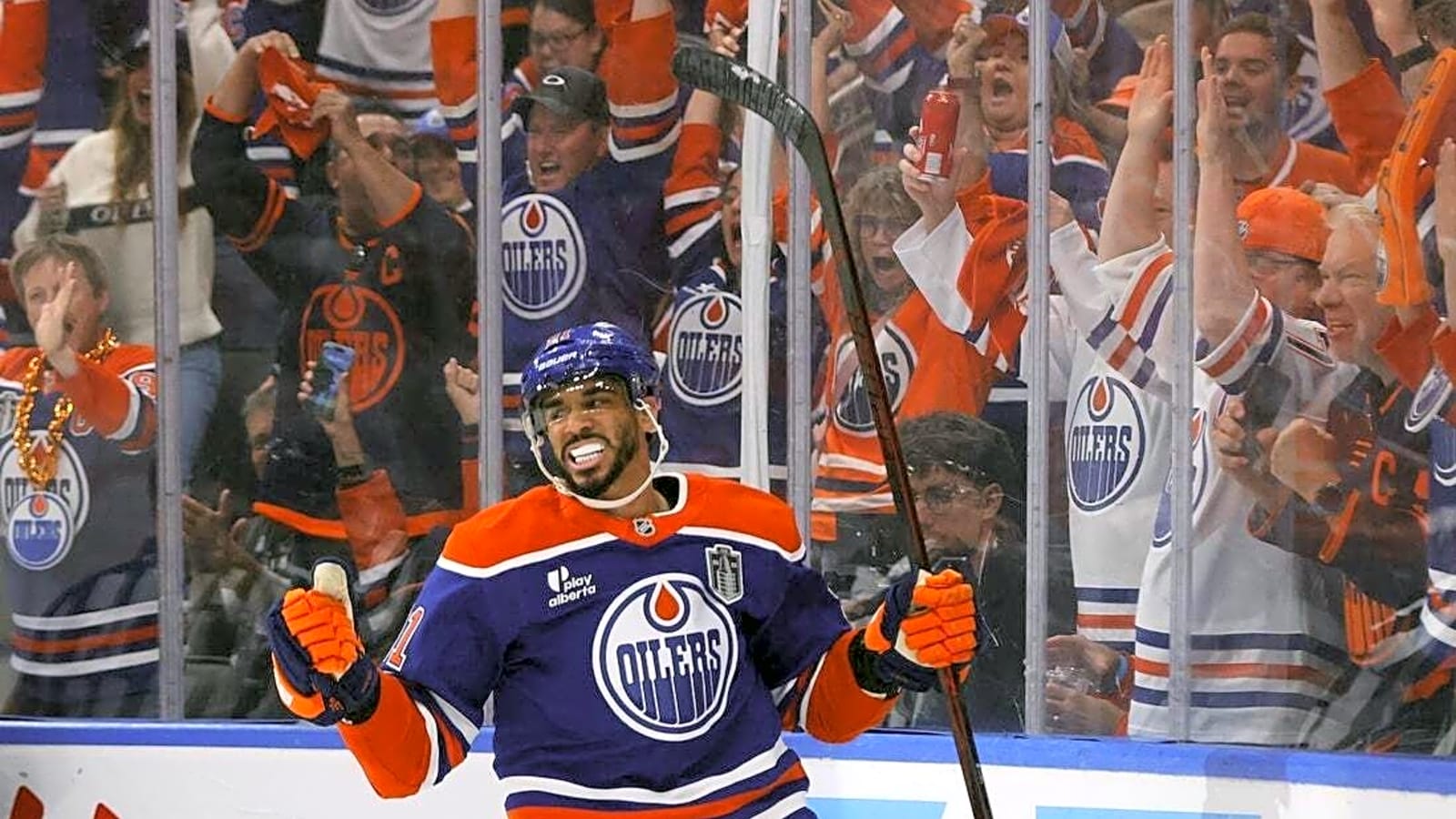 Reports: Canucks acquire Vancouver native Evander Kane from Oilers