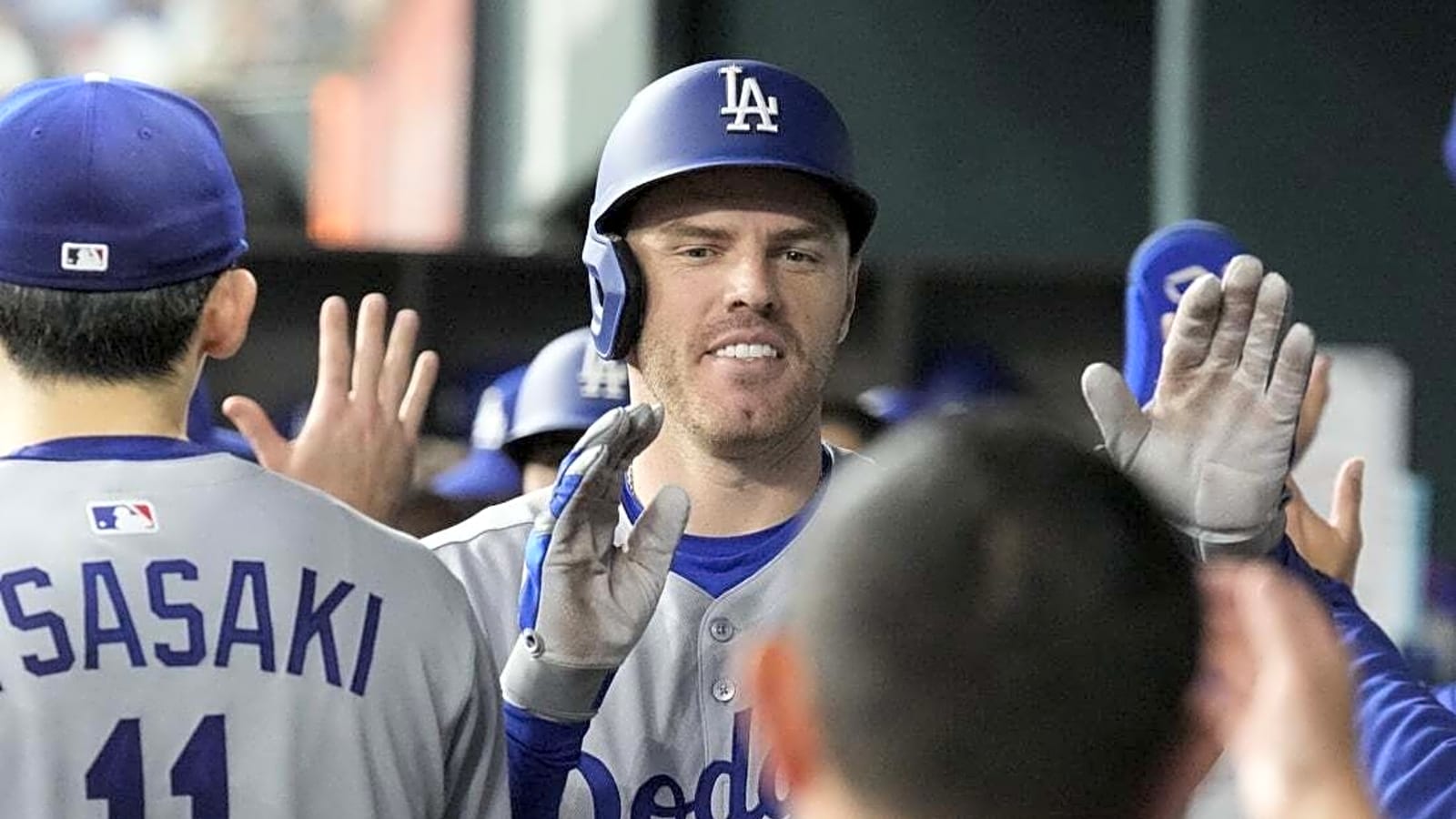 Adolis Garcia's walk-off blast allows Rangers to stun Dodgers