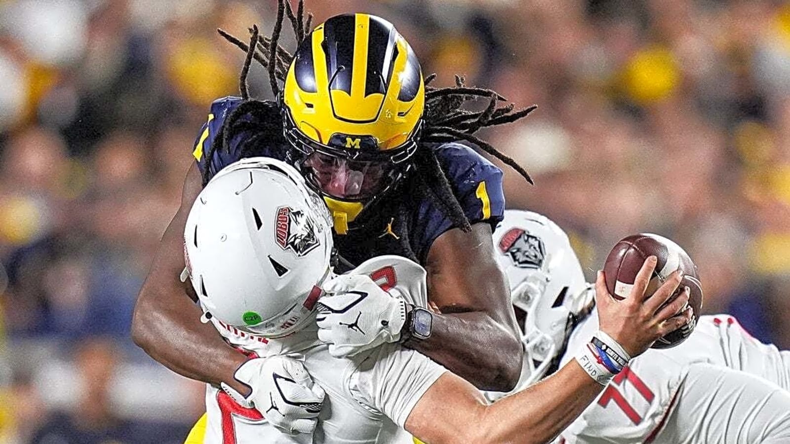 Michigan LB Jaishawn Barham&#39;s targeting penalty upheld by Big Ten