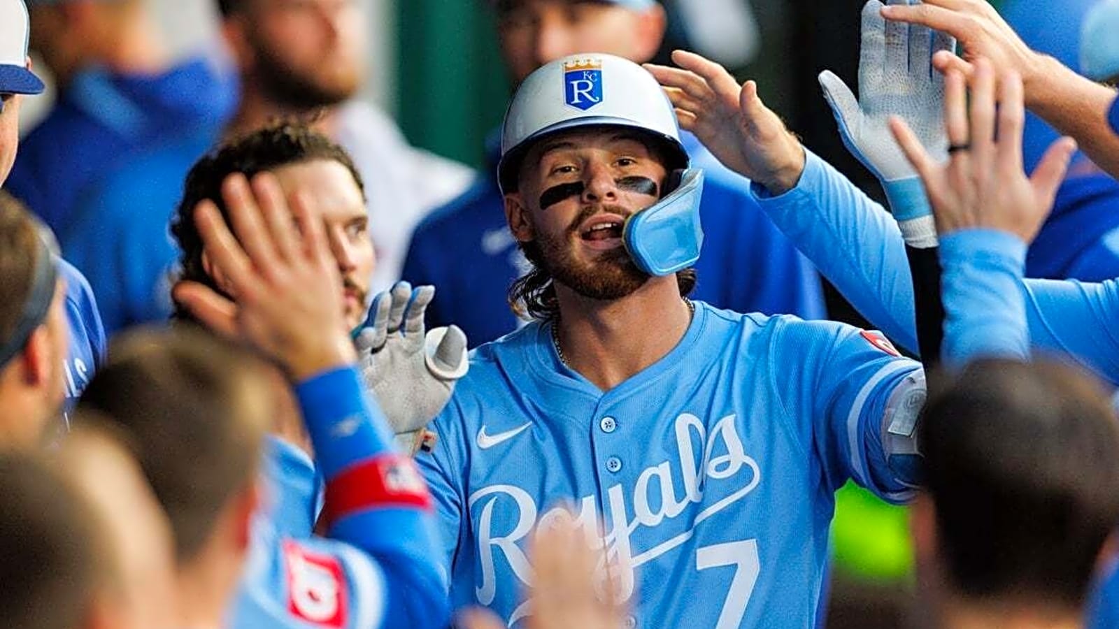 Royals extend Blue Jays&#39; losing skid to 4 games