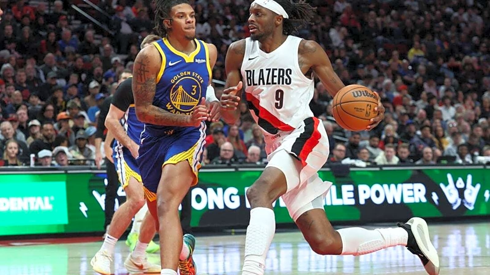 Trail Blazers overcome distraction, now battle Clippers