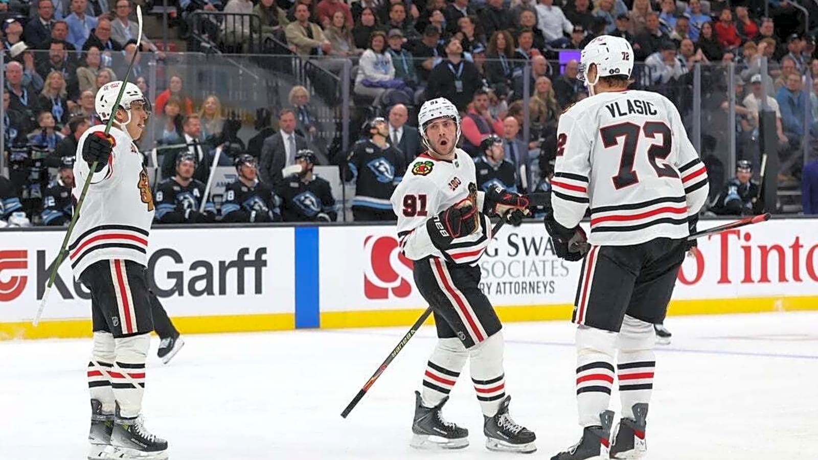 Connor Bedard's OT goal lifts Blackhawks past Mammoth
