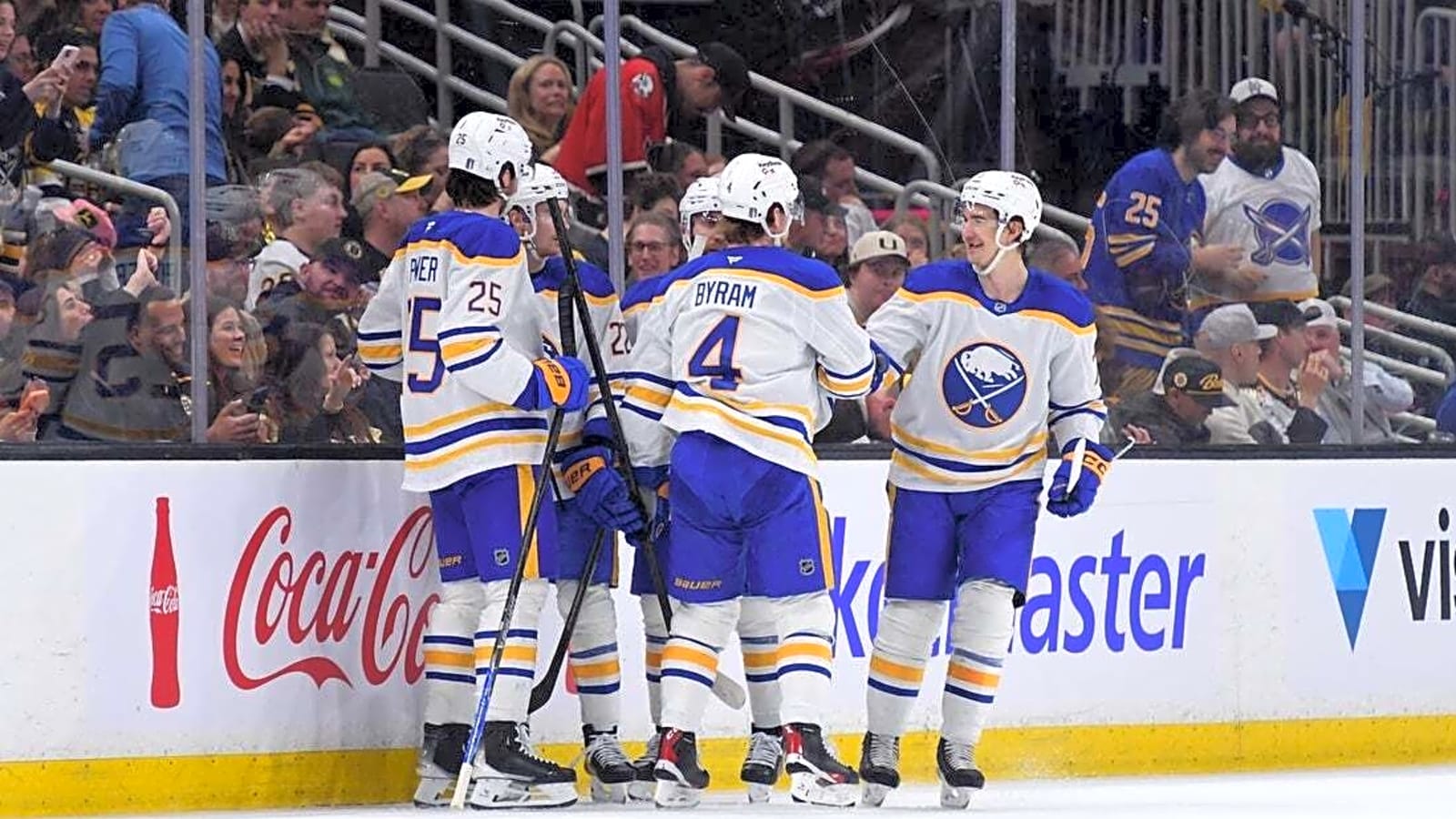Sabres smash Bruins to take 3-1 lead back to Buffalo