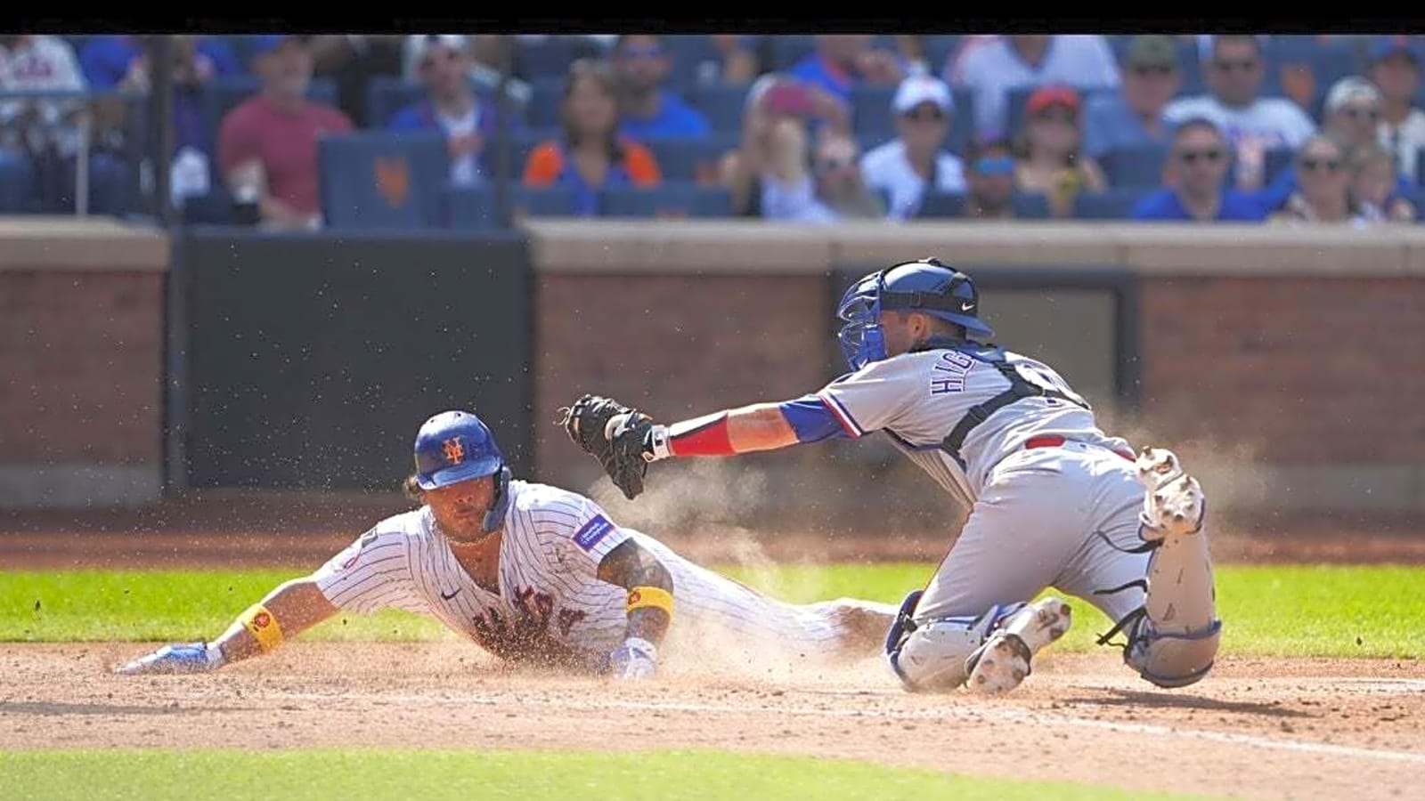 Pete Alonso&#39;s walk-off HR ends Mets&#39; and Rangers&#39; lengthy streaks