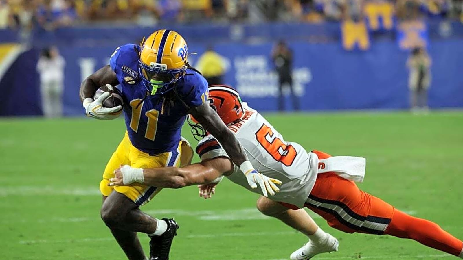 Dominant ground game propels undefeated Pitt over Syracuse