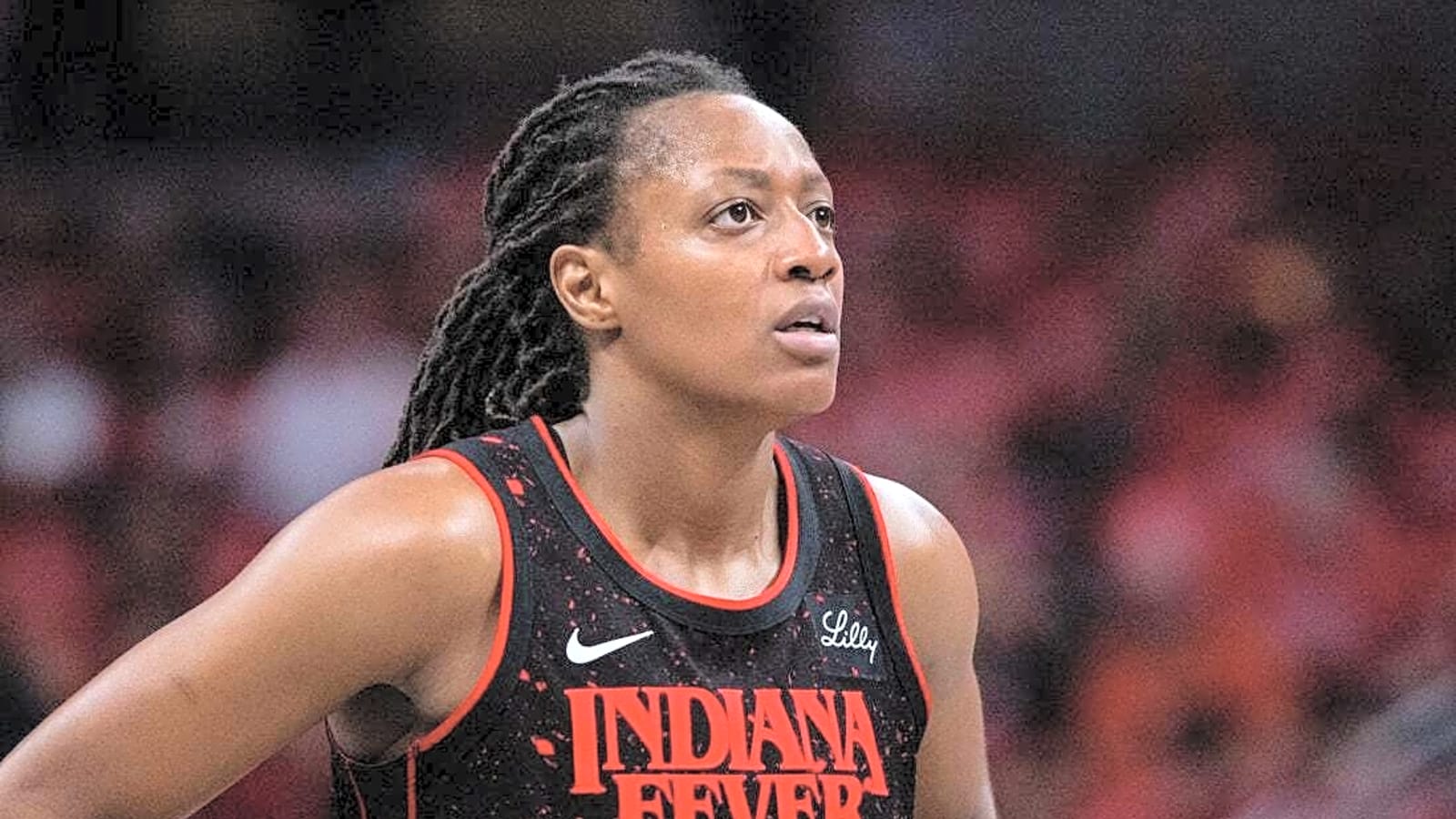 Fever star Kelsey Mitchell (leg) leaves Game 5 vs. Aces