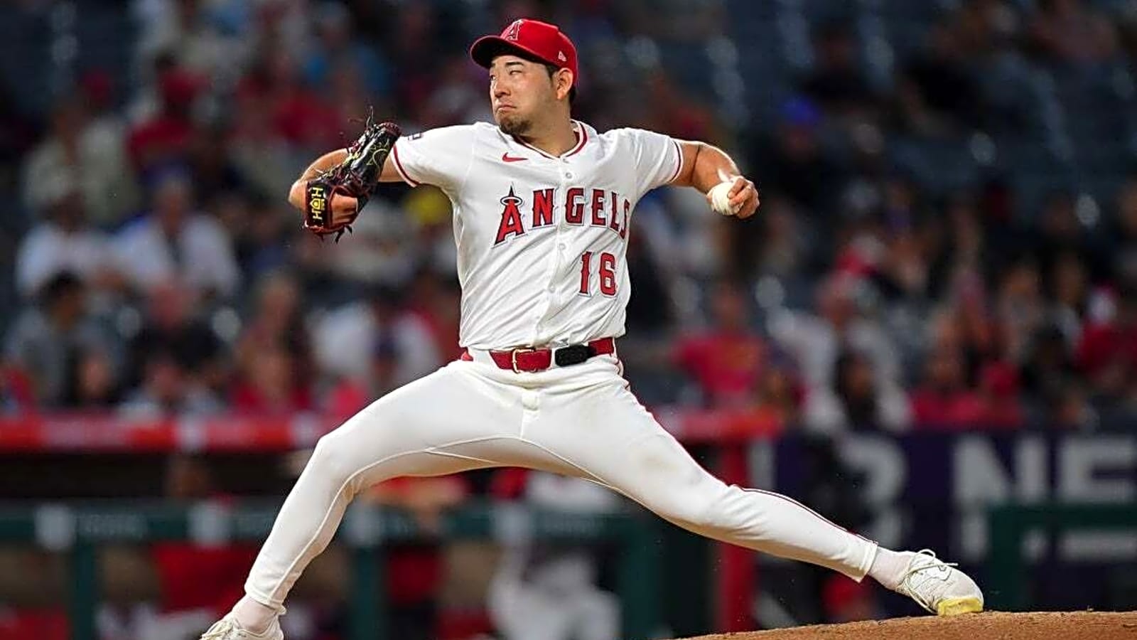 Yusei Kikuchi, Angels snap lengthy skid vs. Reds