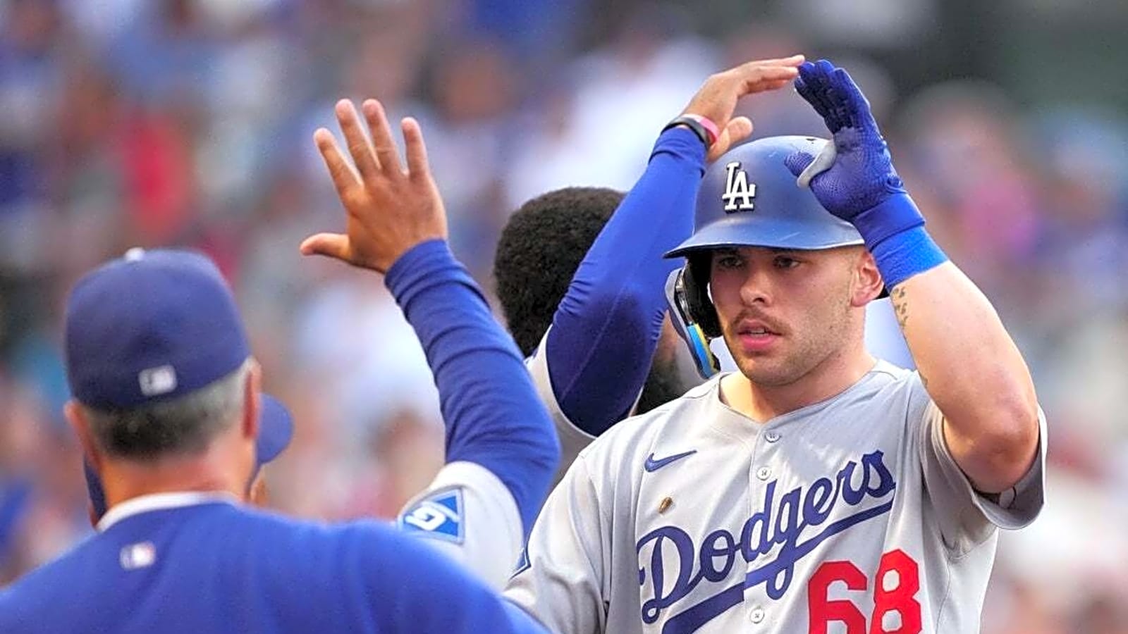 Angels walk-off Dodgers in 10th for 6th straight win in series