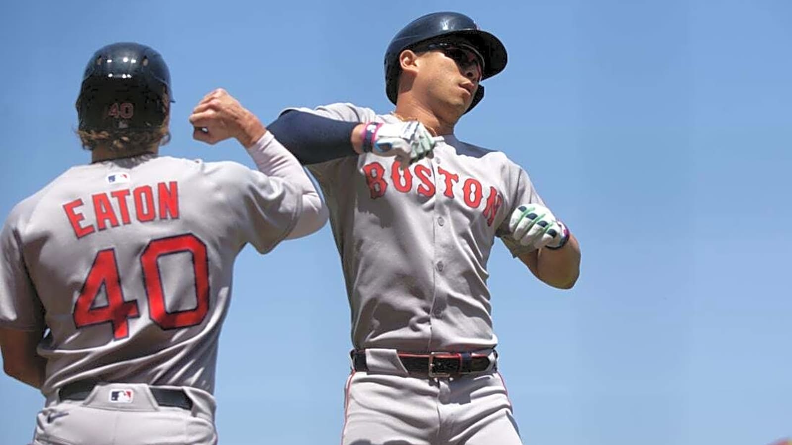 Red Sox sign 1B Nathaniel Lowe, place OF Rob Refsnyder on IL