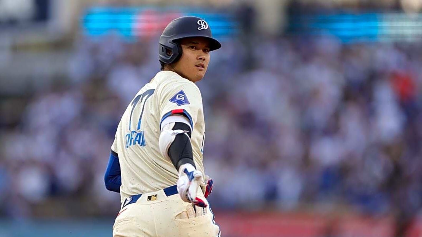 Shohei Ohtani&#39;s 2 HRs back Clayton Kershaw as Dodgers pound Giants