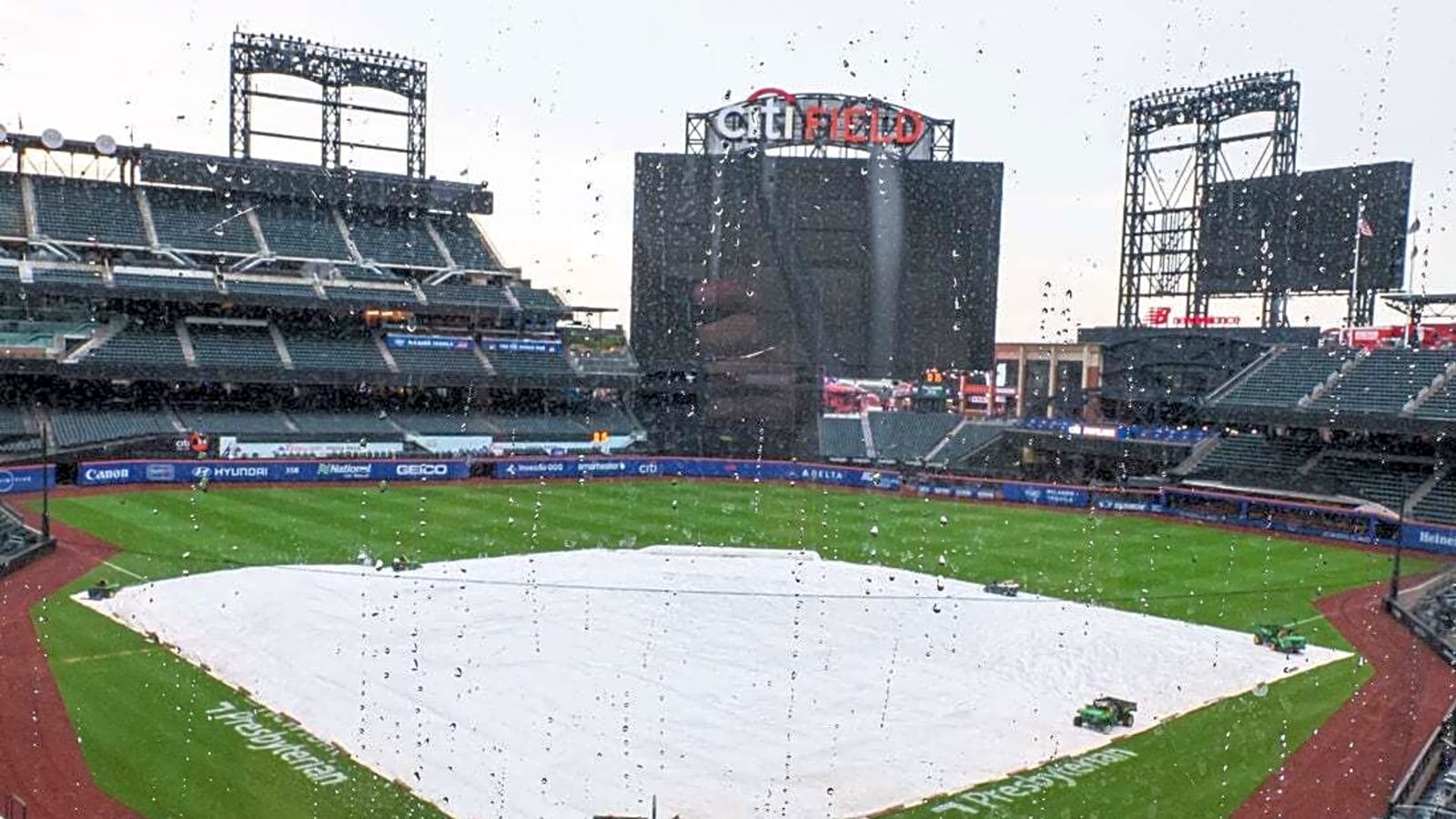 Brewers-Mets rained out, teams to play twice on Wednesday