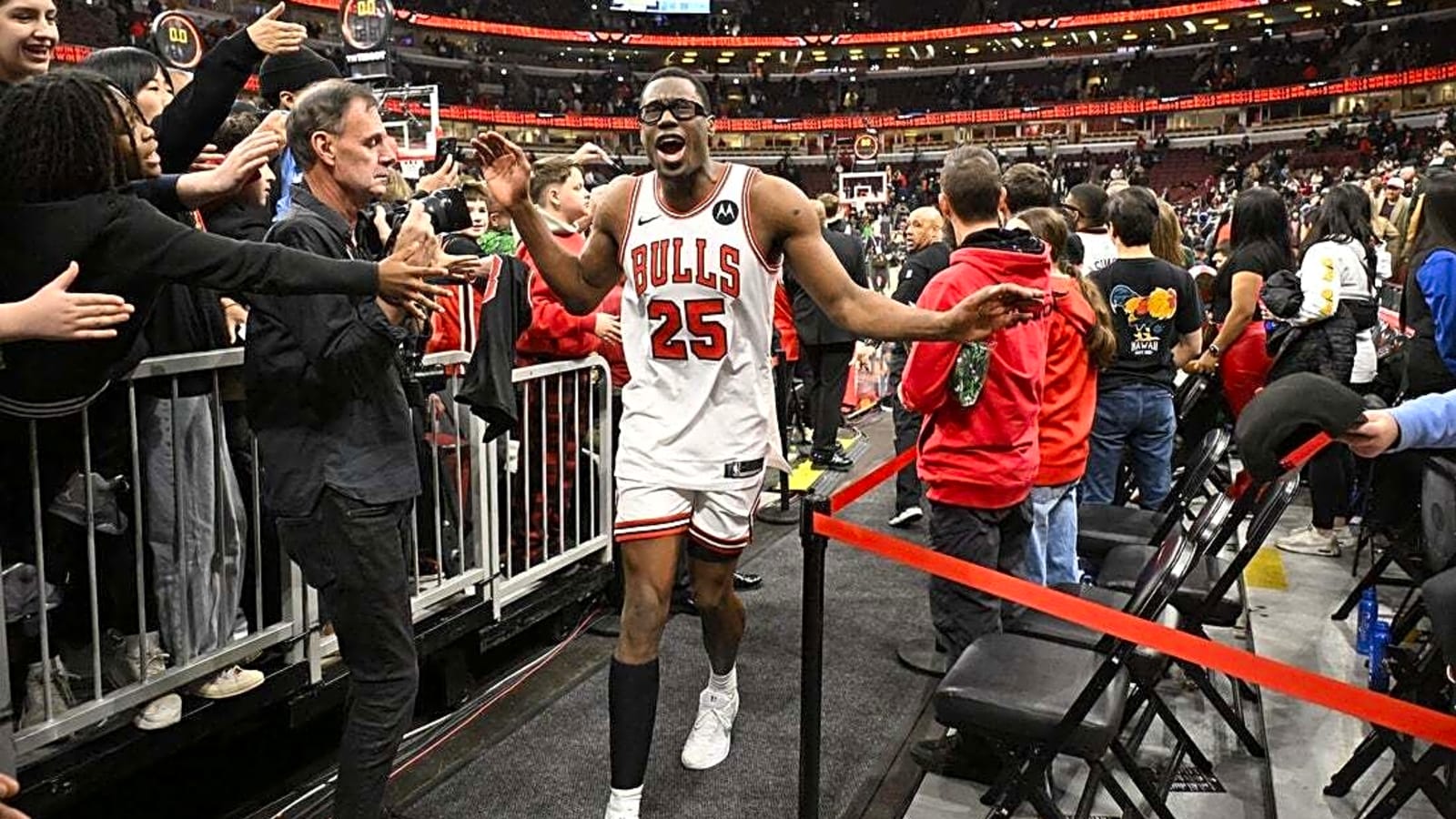 Bulls F Jalen Smith (calf), G Jaden Ivey (knee) done for season