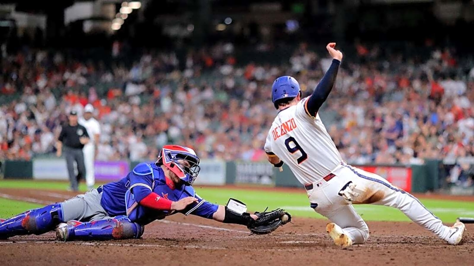 Zach Dezenzo, Astros eye series win over Jays