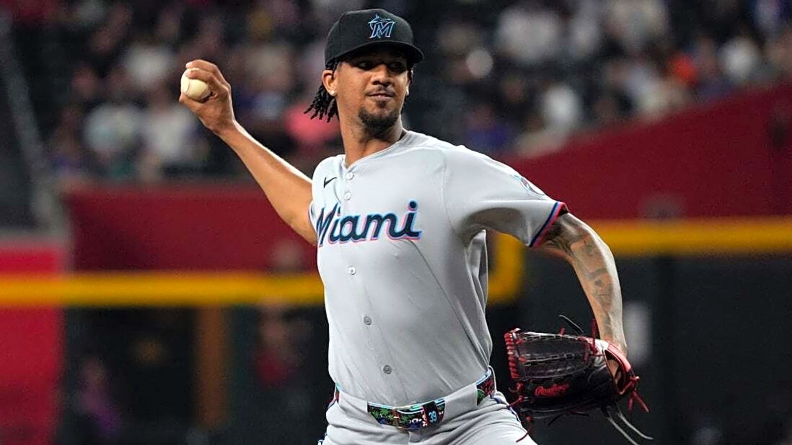 Marlins, win streak over, chase series win against Twins
