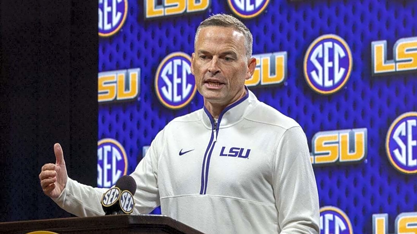 Max Mackinnon, LSU trounce Tarleton State in opener