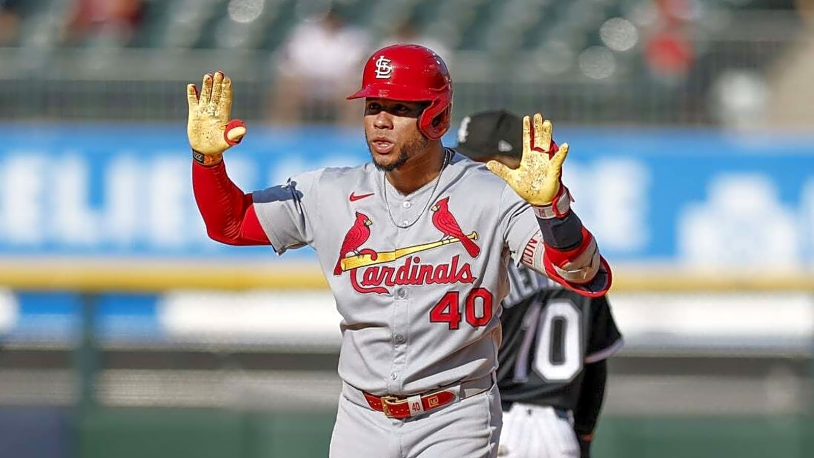 Cards win in 10 to sweep twin bill, set from White Sox