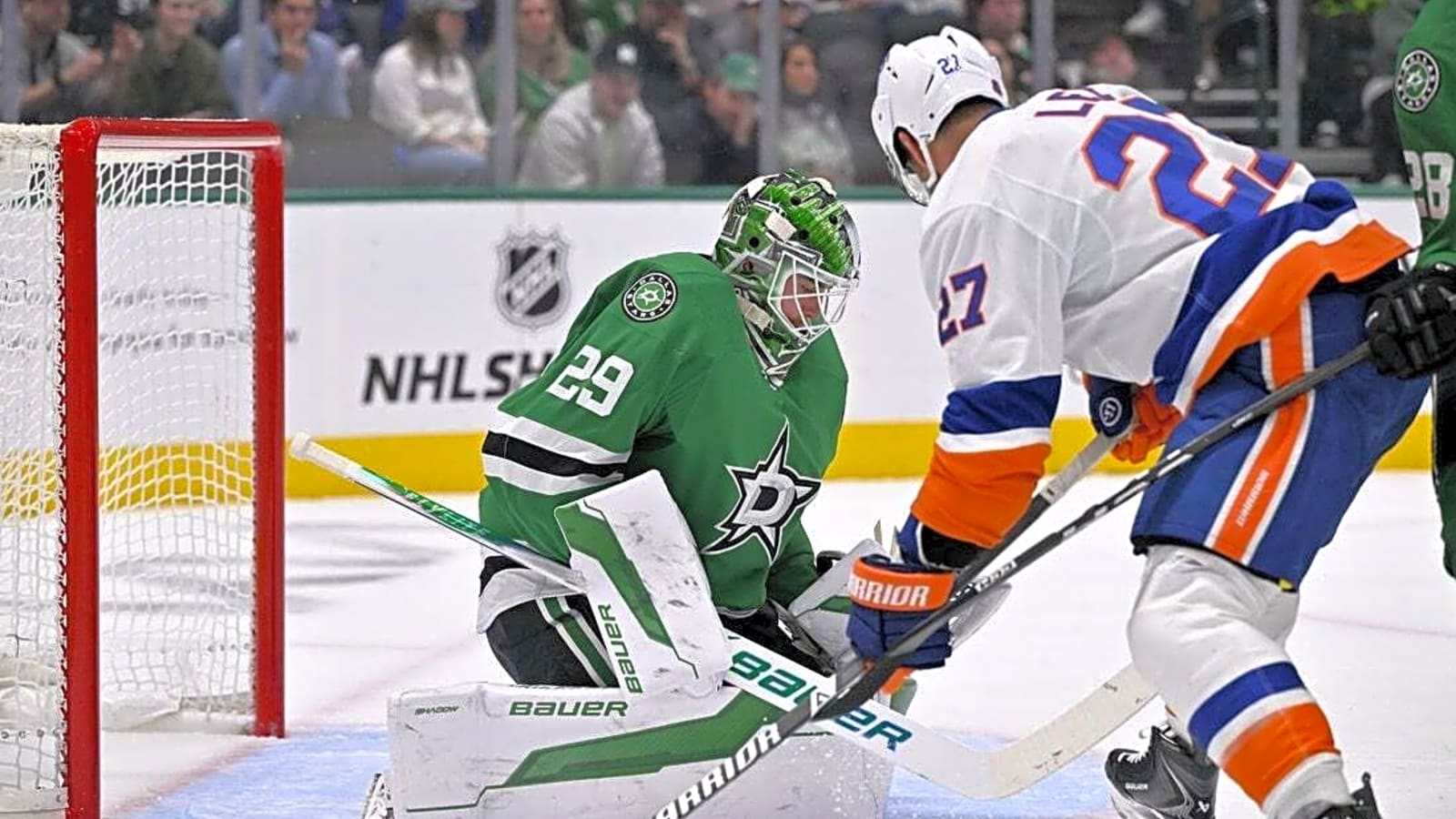 Isles survive as Stars&#39; last-second goal is overturned
