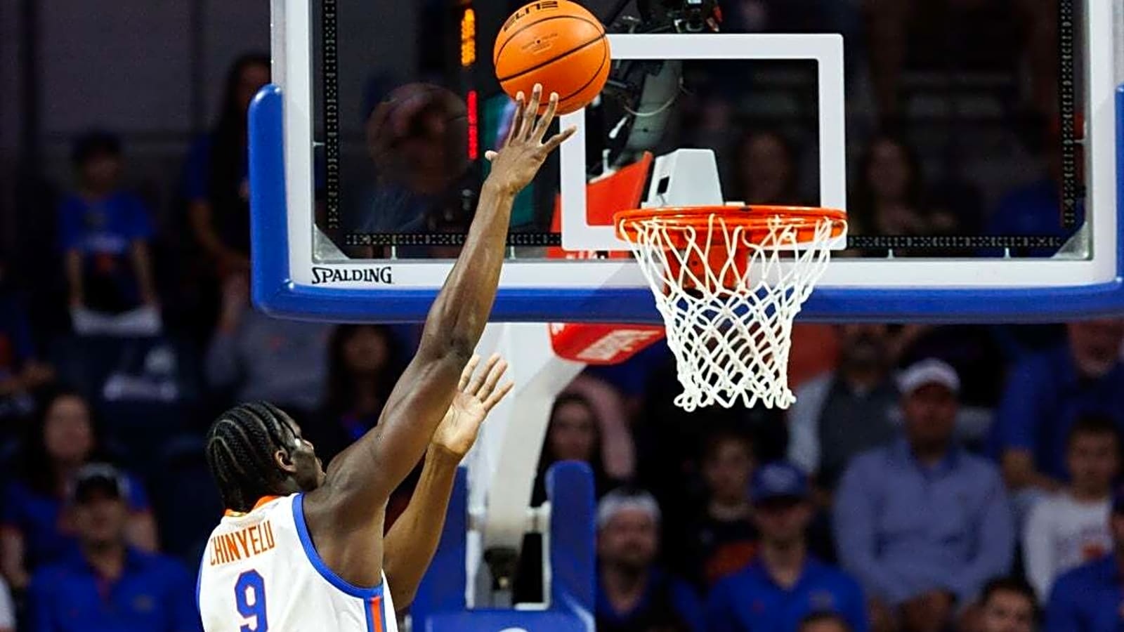 Rueben Chinyelu grabs 21 boards as No. 10 Florida routs Merrimack
