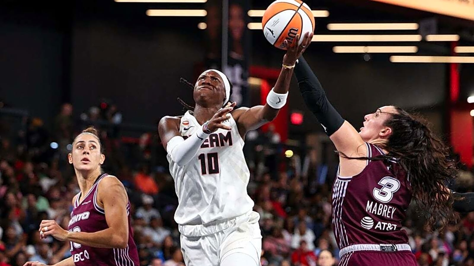 Dream forge first-place tie in East, extend Tempo's skid
