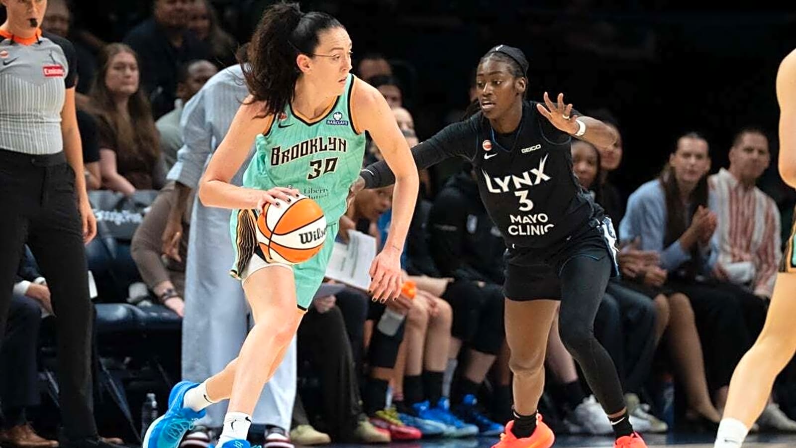 Breanna Stewart pours in 34 as Liberty surprise Lynx in Game 1