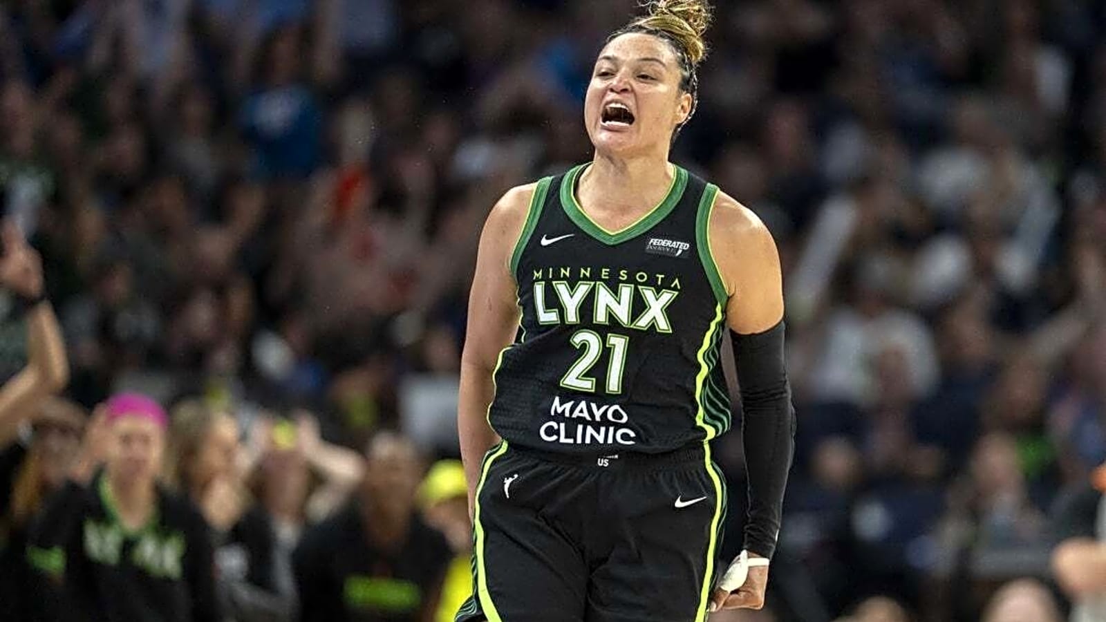 Top seed Lynx erase 17-point deficit to close out series vs. Valkyries