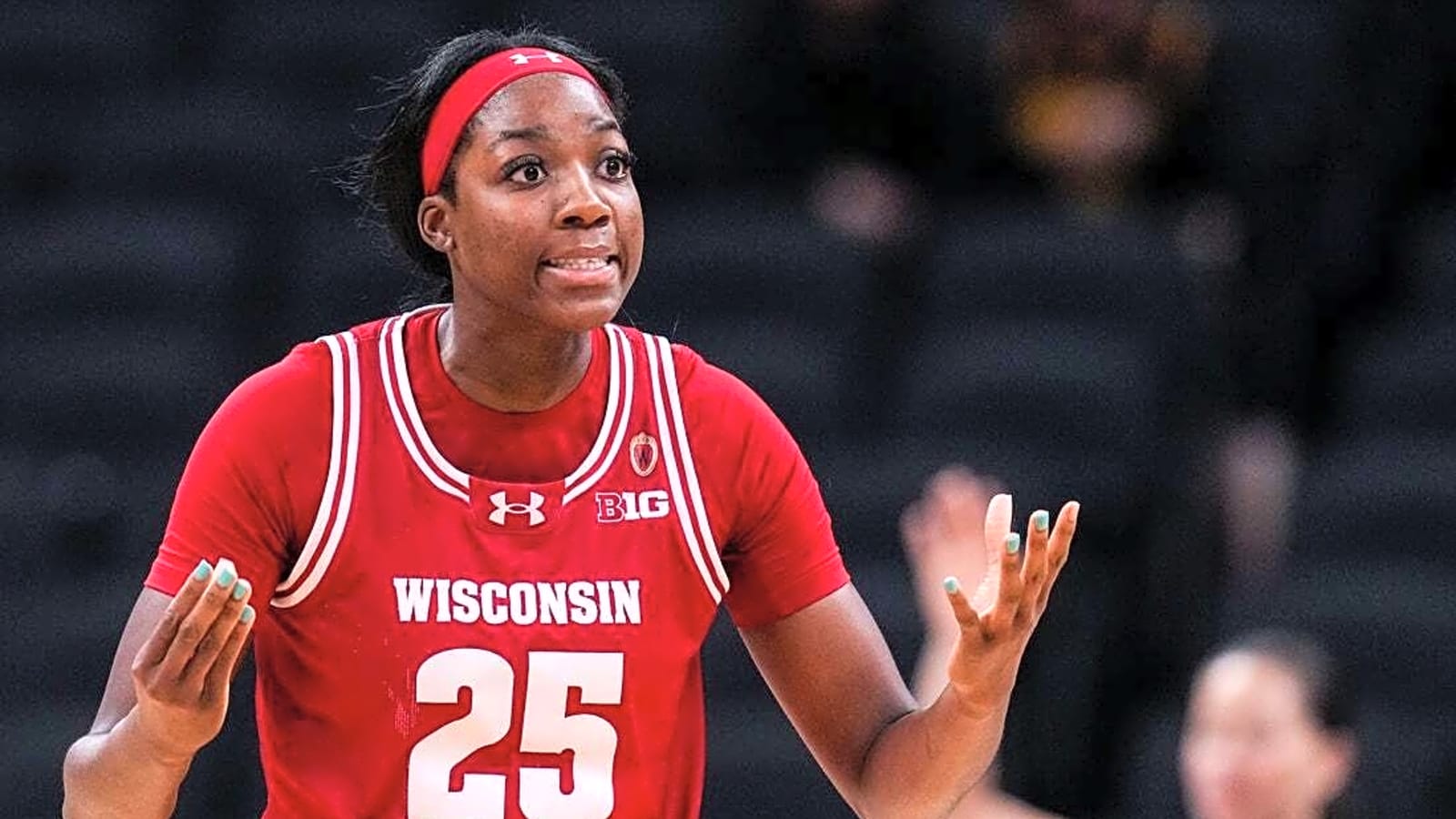 Wisconsin transfer Serah Williams commits to UConn