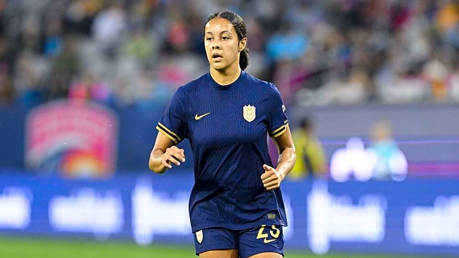 NWSL roundup: Reign score two  late to tie Stars