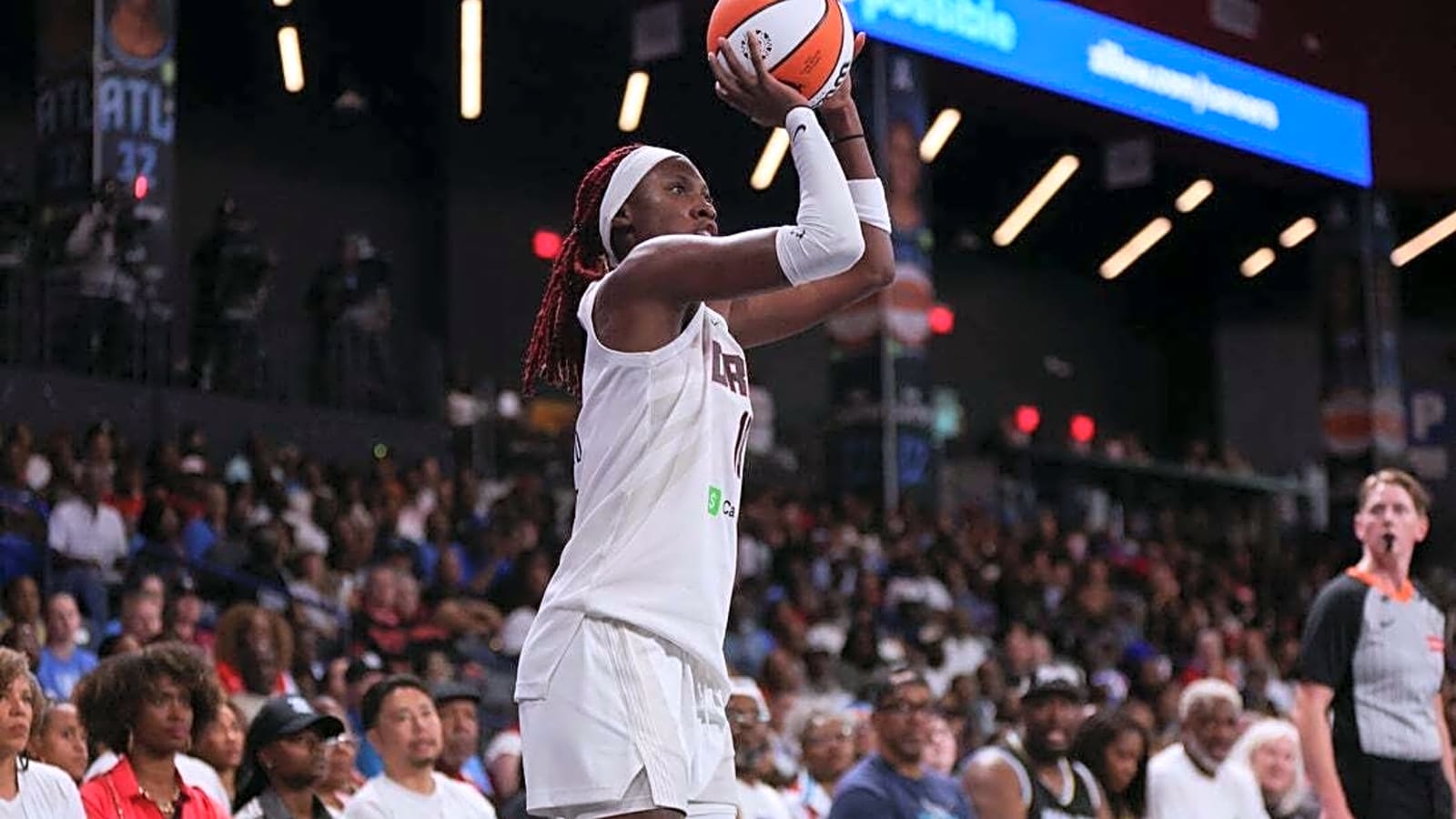 Wings kick off homestand against Dream&#39;s balanced attack