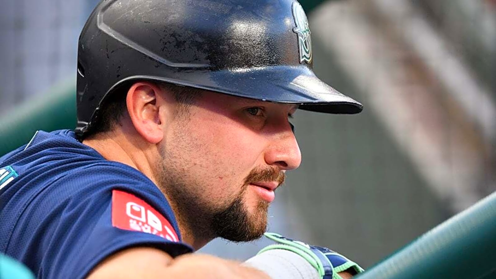 Mariners’ Cal Raleigh breaks single-season HR record for catchers