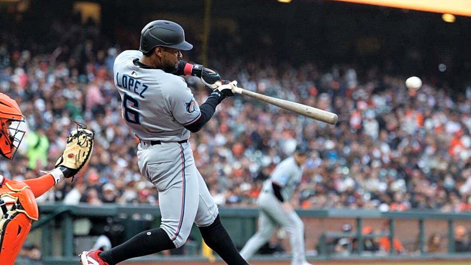 Thriving Marlins, banged-up Diamondbacks look for another series win
