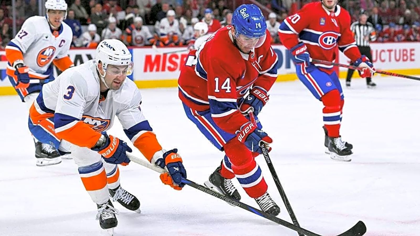 Cole Caufield's hat trick leads Habs' demolition of Islanders