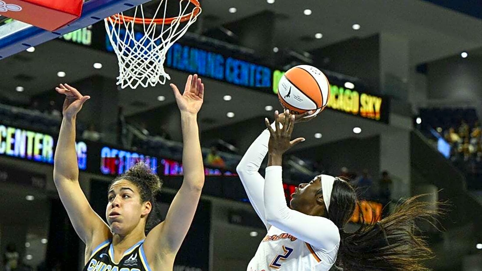 Mercury win fifth straight, rout reeling Sky