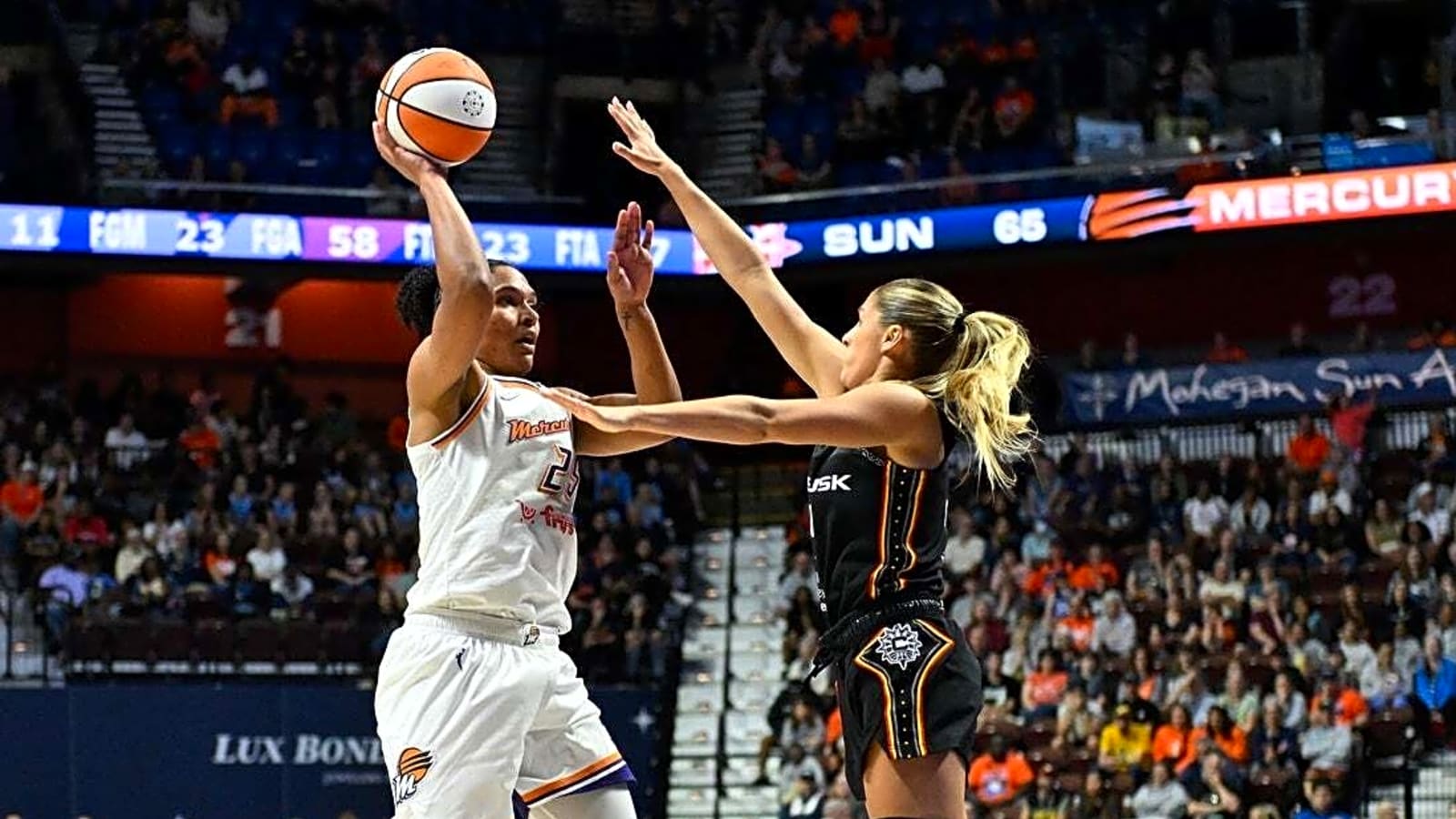 Mercury take early lead, never look back in win vs. Sun