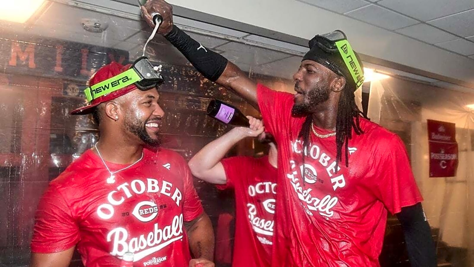 MLB roundup: Reds make NL wild card despite loss to Brewers