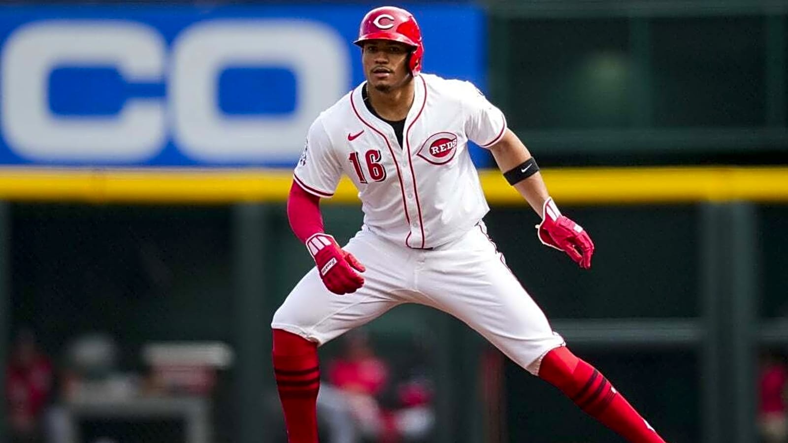 Reds place 3B Noelvi Marte (oblique) on IL