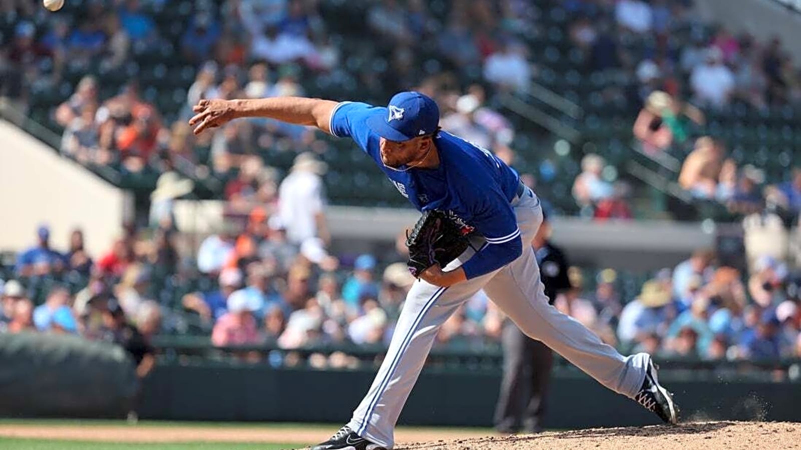Report: Dodgers to recall RHP Julian Fernandez amid rash of injuries