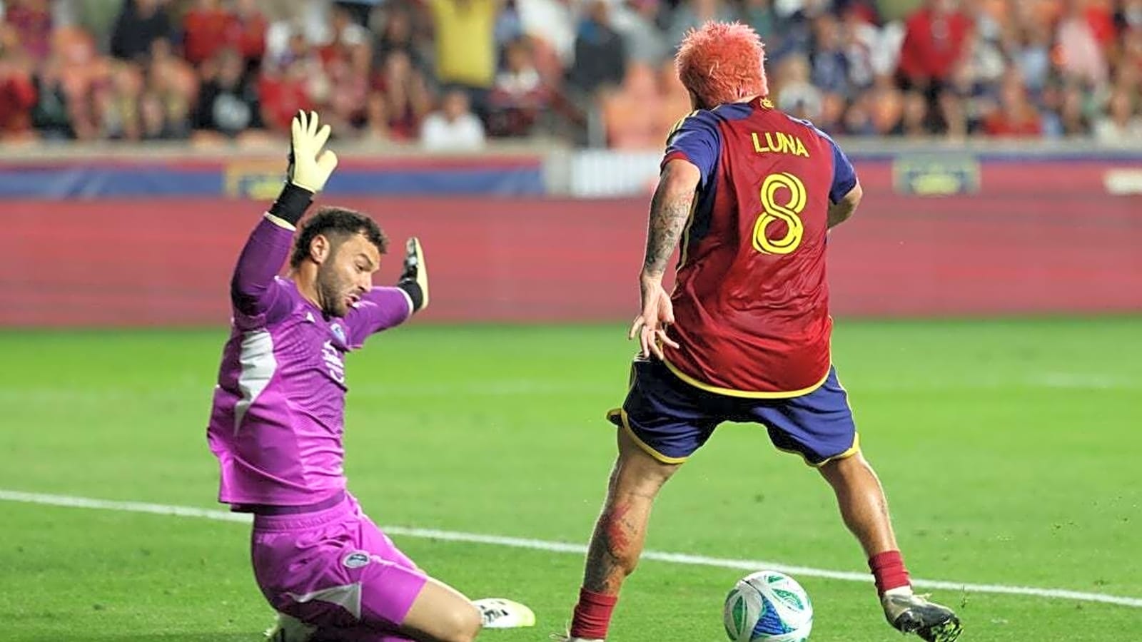 Real Salt Lake dominate play, top Sporting KC to remain in playoff contention