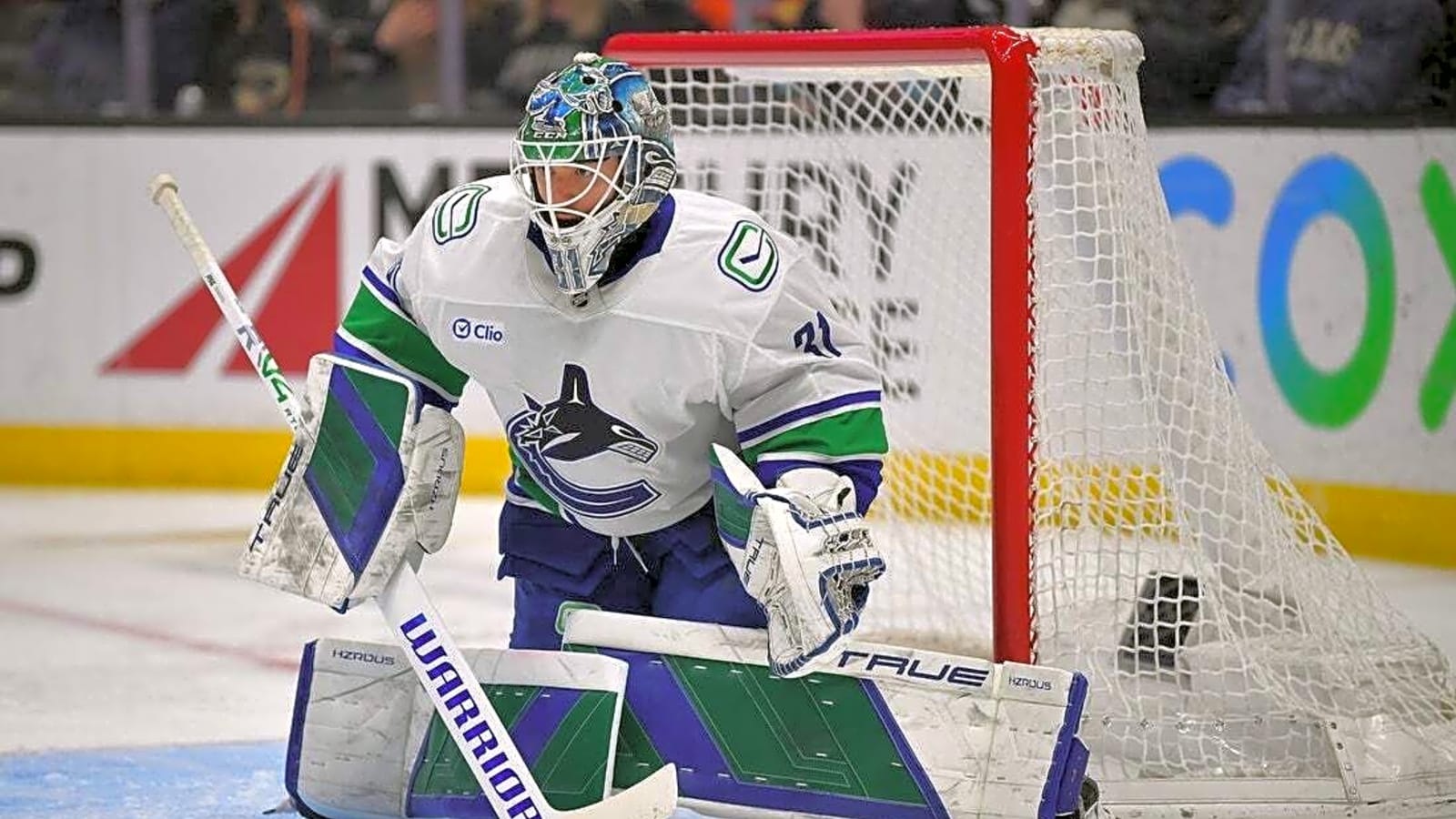 Penguins acquire goaltender Arturs Silovs in trade with Canucks