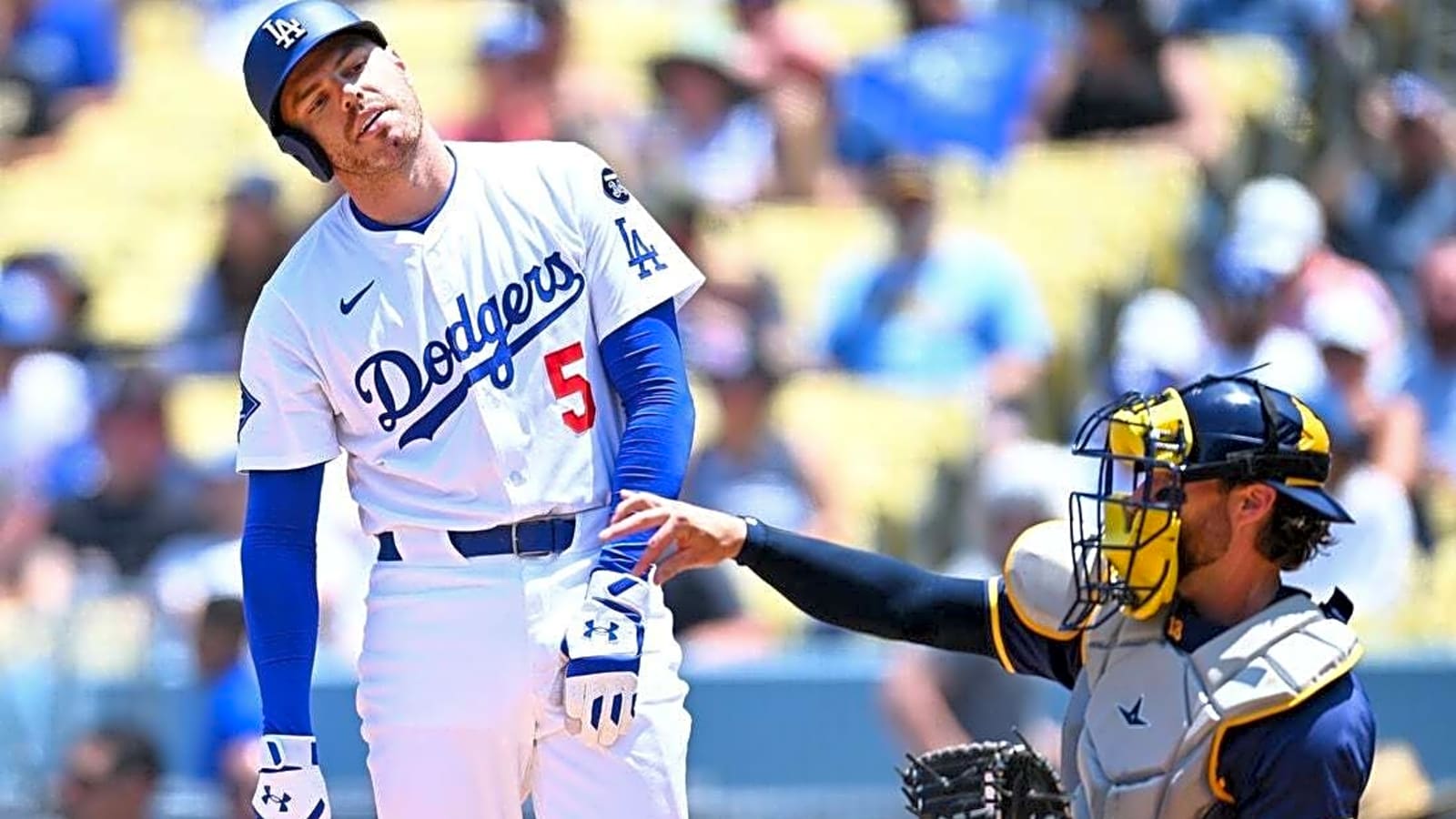 Dodgers 1B Freddie Freeman (wrist) exits game vs. Brewers