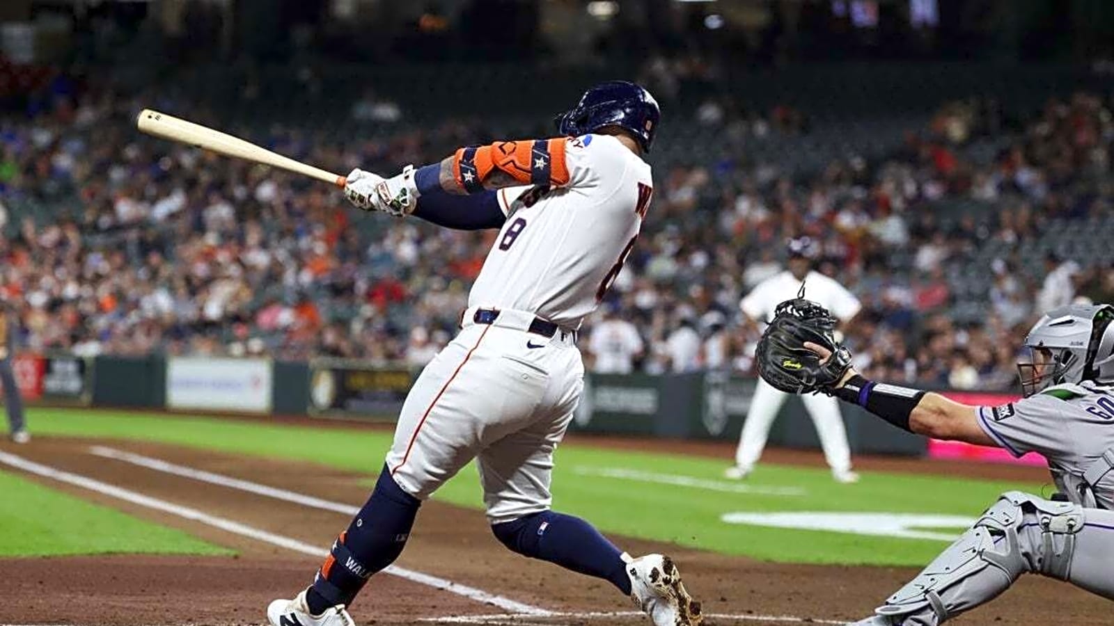Astros take advantage of Rockies' errors to snap 8-game skid
