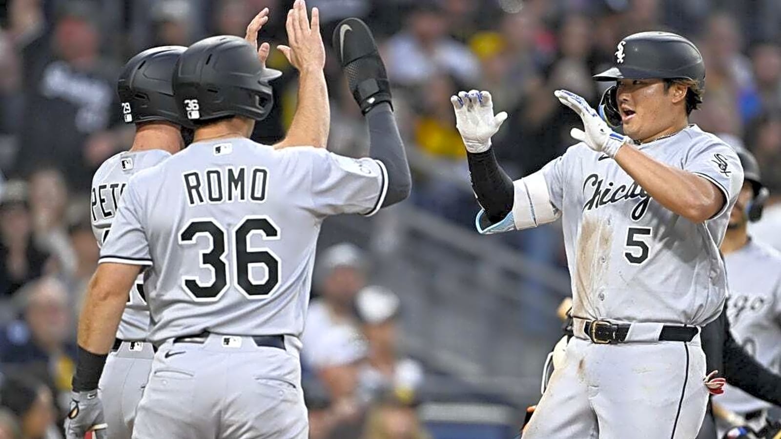 Munetaka Murakami homers again, White Sox pound Padres