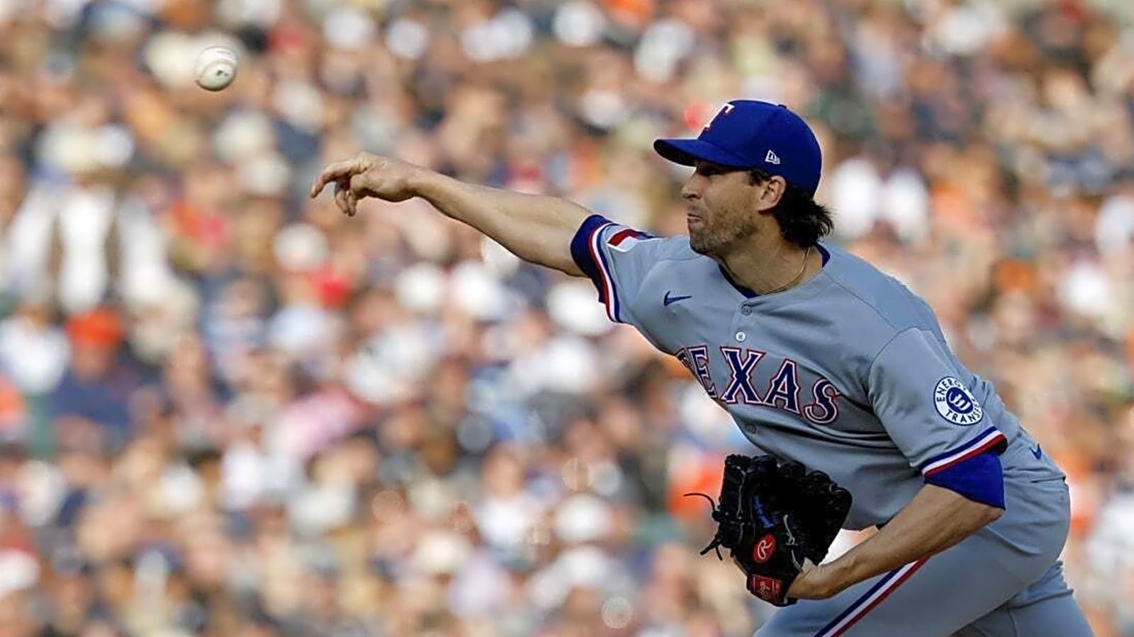 Astros take aim at Jacob deGrom, Rangers in series opener