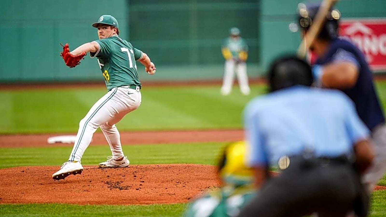 Red Sox starter Hunter Dobbins exits vs. Rays with knee pain