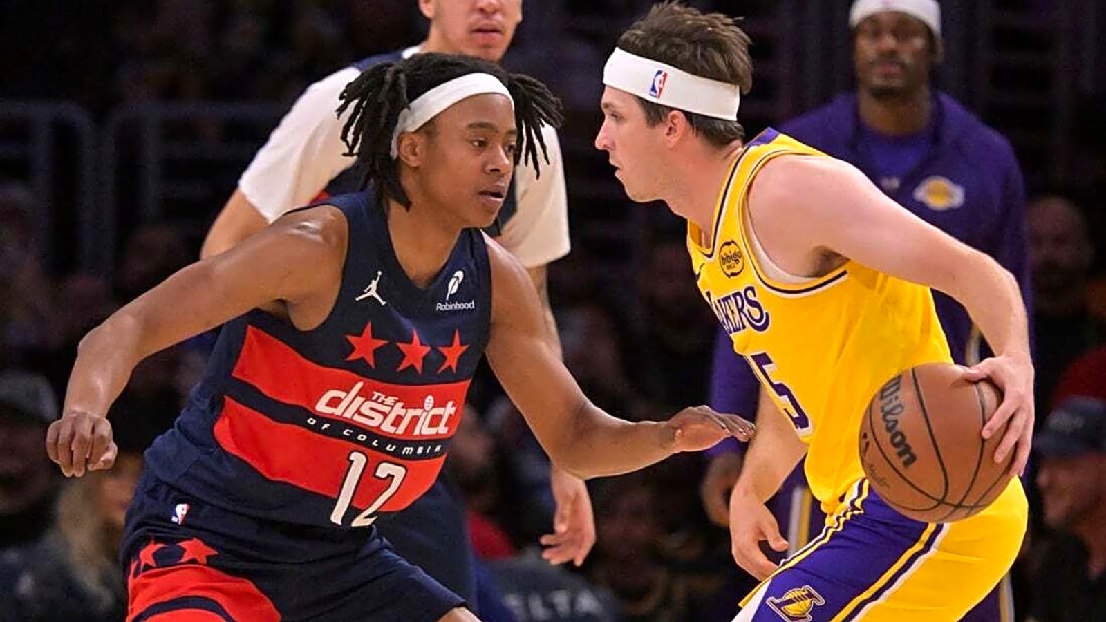 LeBron James' 125th triple-double takes Lakers past Wizards