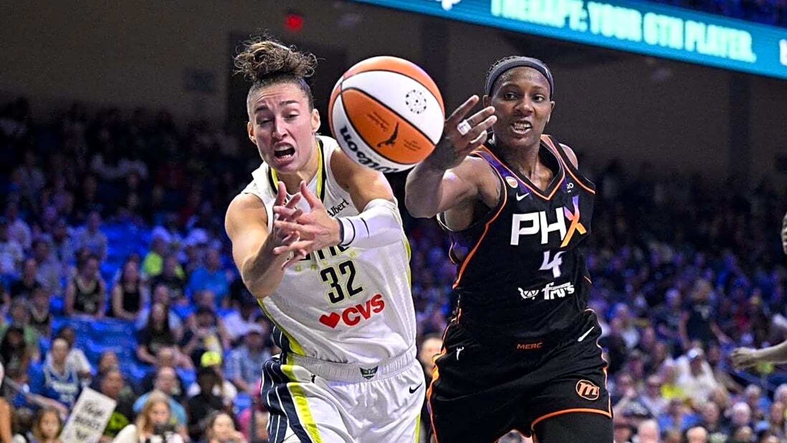 Paige Bueckers leads Wings past stubborn Mercury