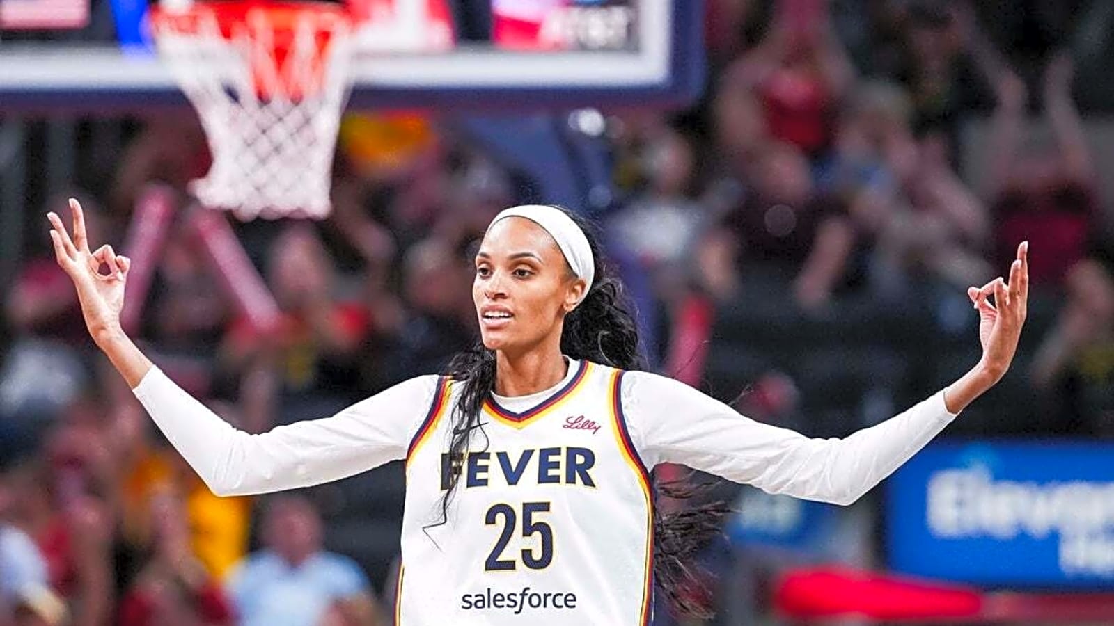 Fever waive DeWanna Bonner, sign Aari McDonald