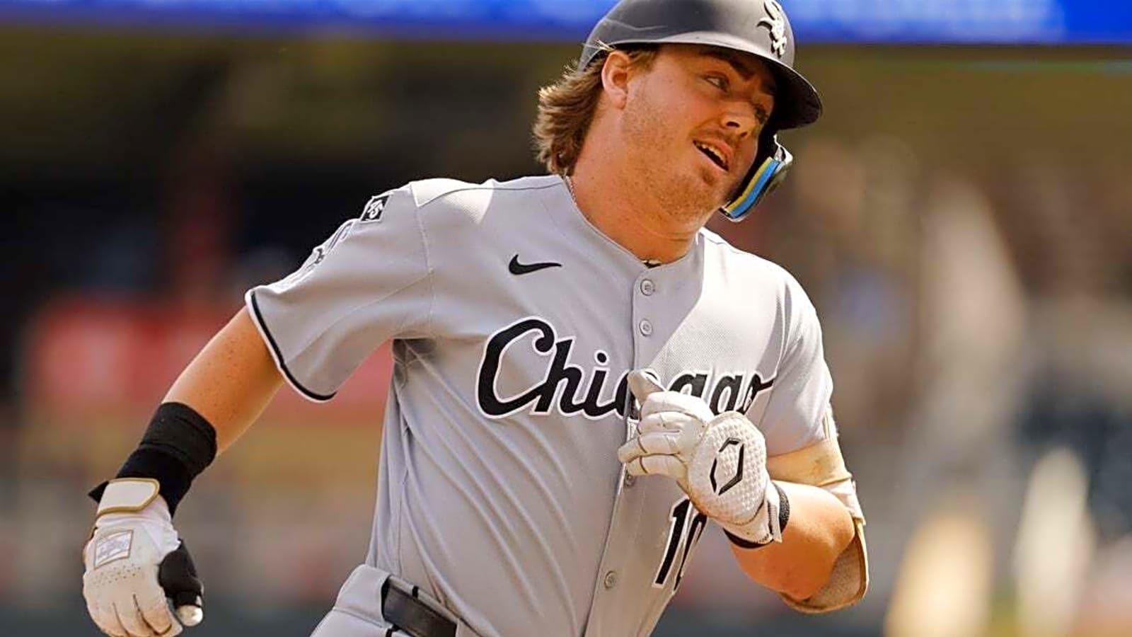 White Sox rally in eighth to top Twins