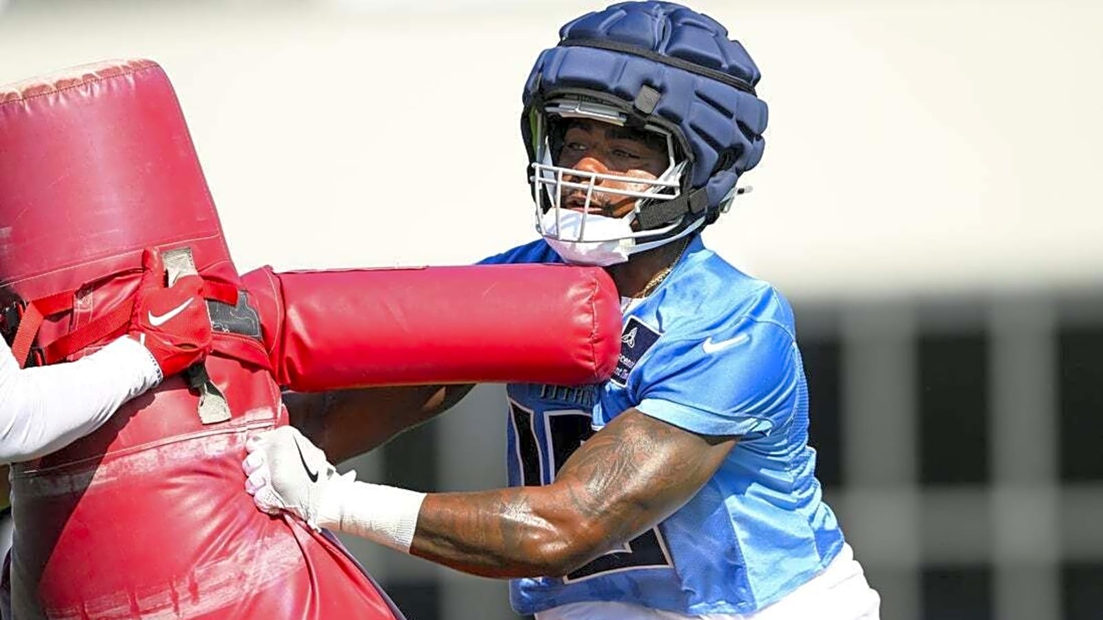 Titans WR Treylon Burks (collarbone) waived/injured