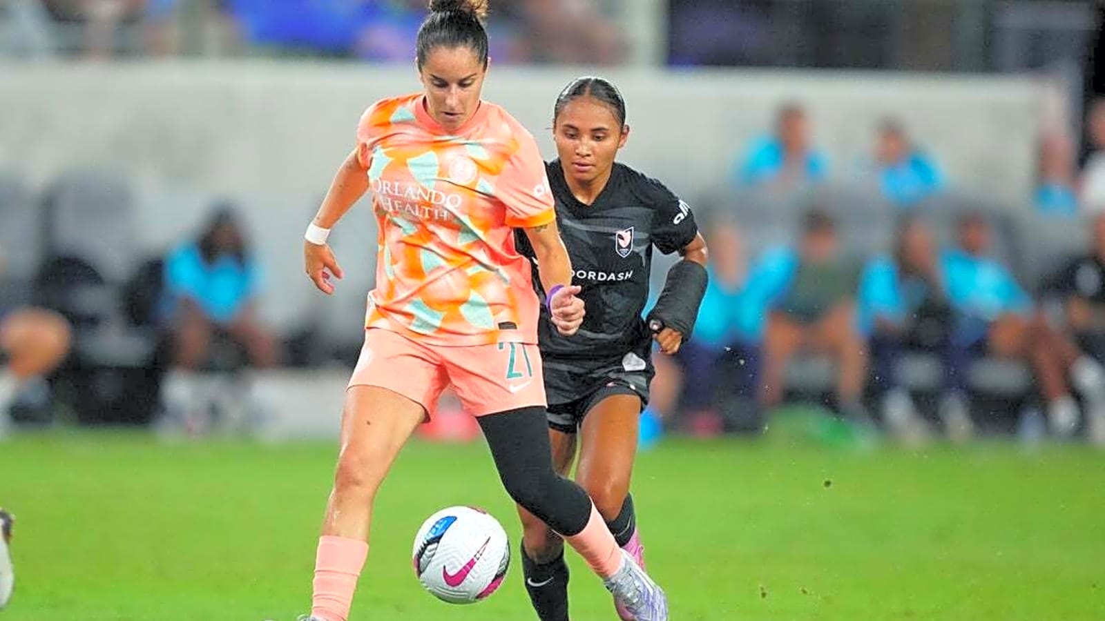 Angel City edge Pride on Alyssa Thompson&#39;s late goal