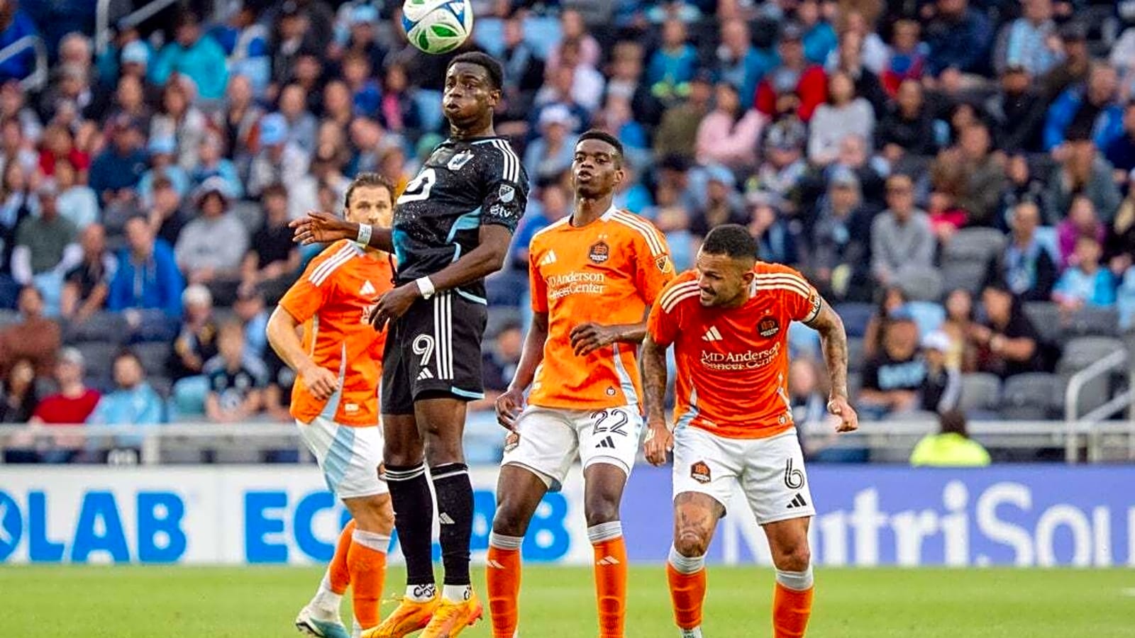 Three quick tallies lift Minnesota over Houston Dynamo